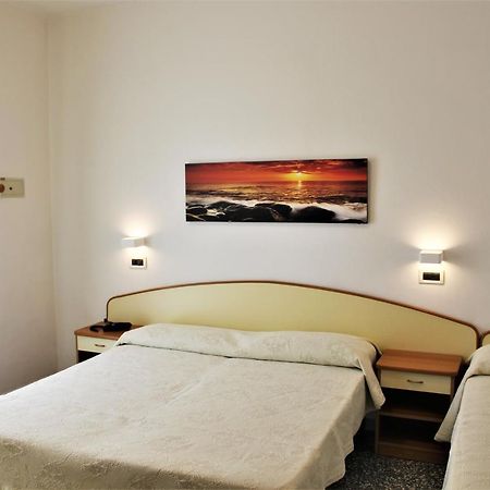 Hotel Manuela Cervia Zewnętrze zdjęcie