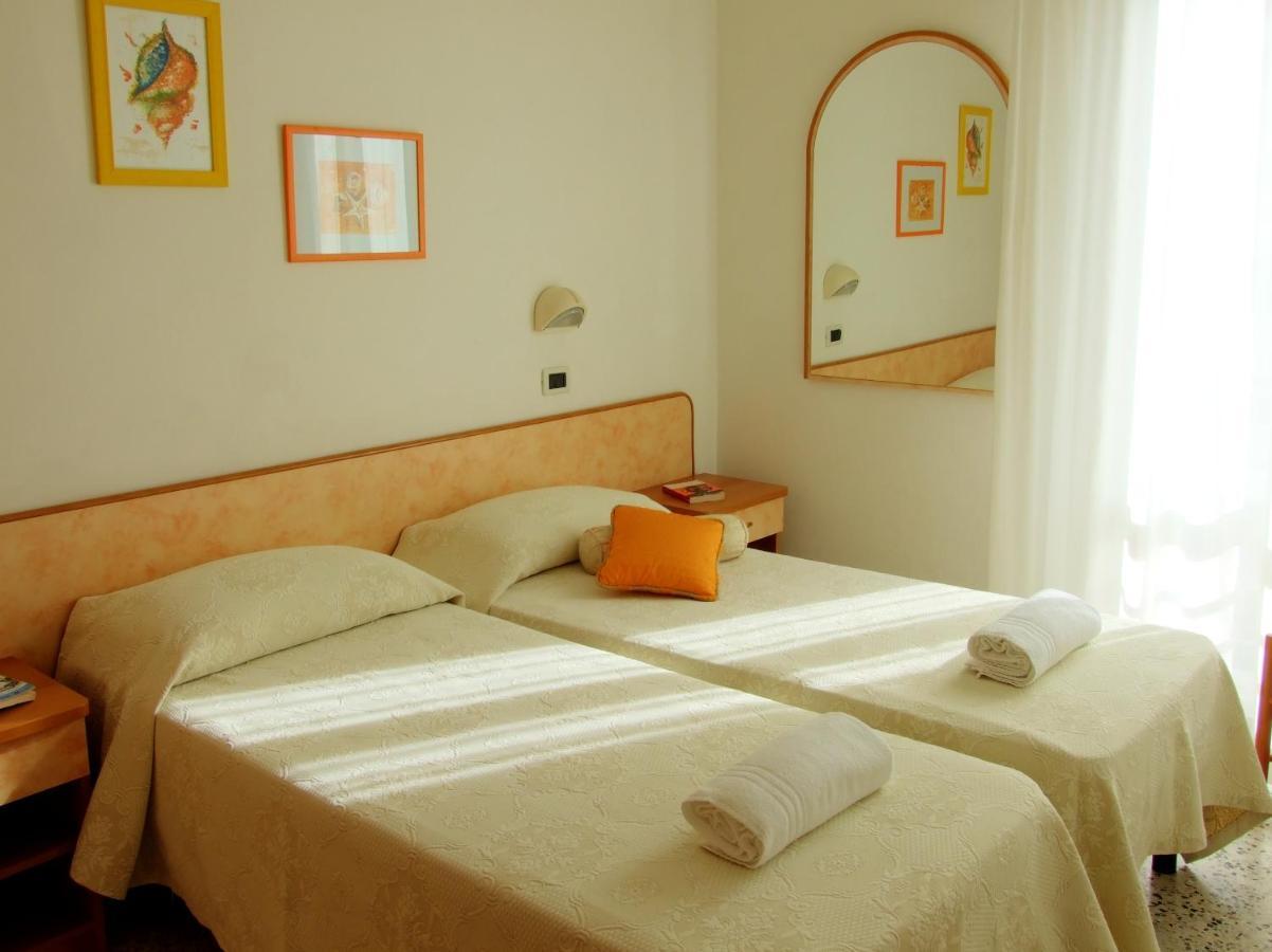 Hotel Manuela Cervia Zewnętrze zdjęcie
