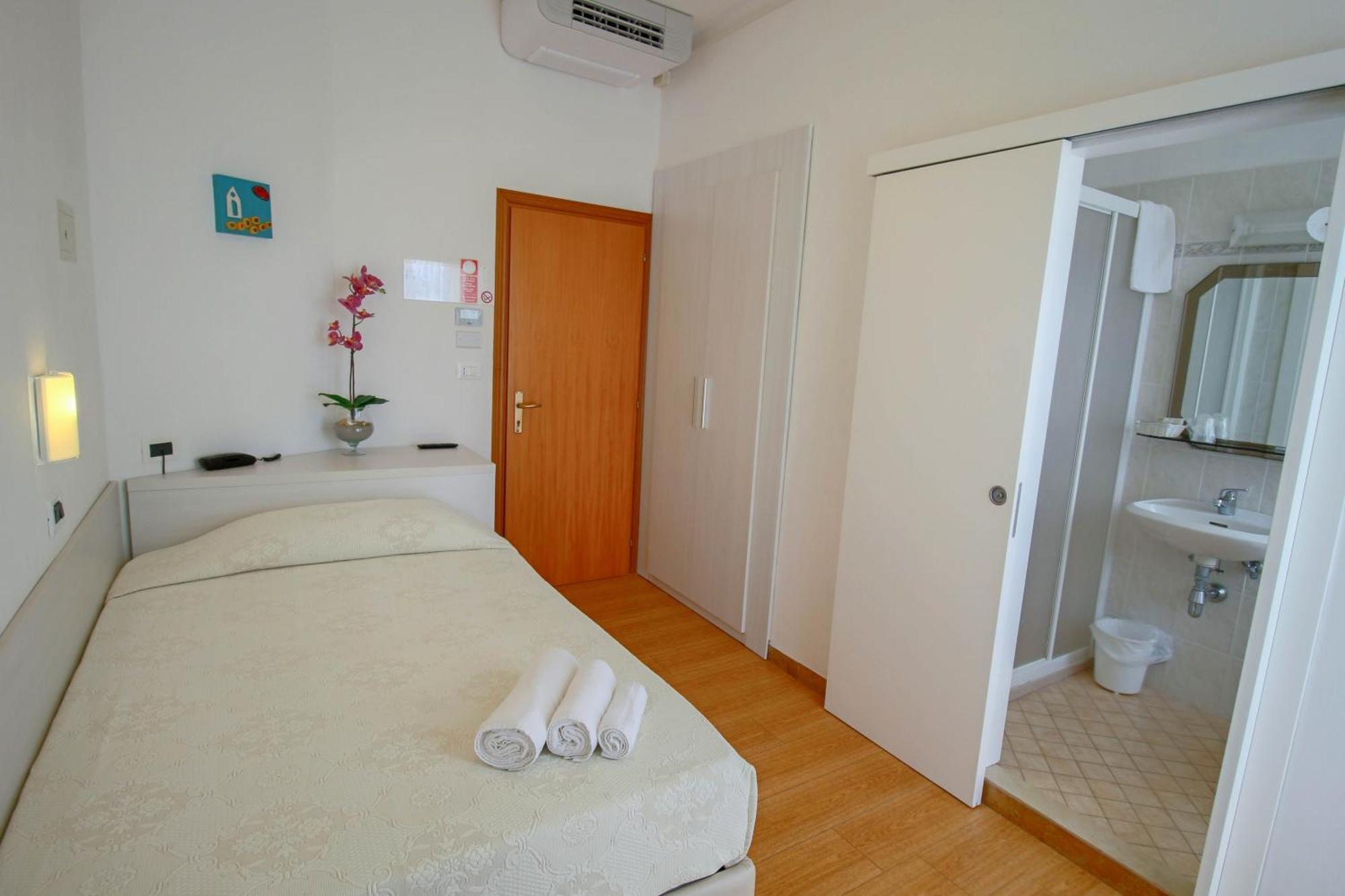 Hotel Manuela Cervia Pokój zdjęcie